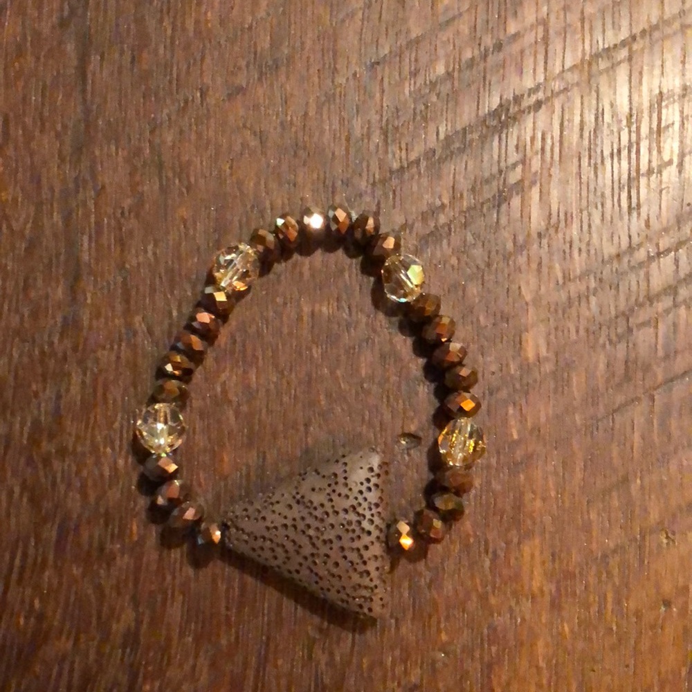 Oil diffuser bracelet